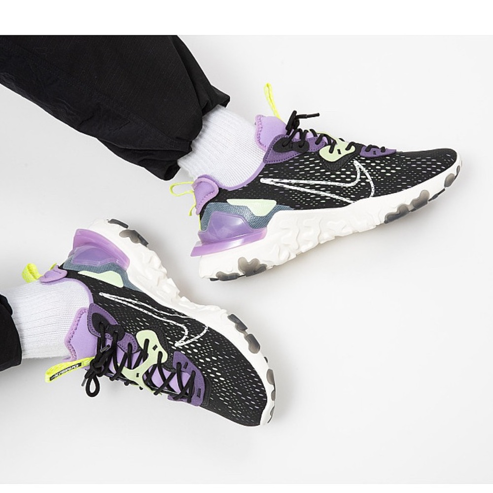 Nike React Vision NWT - Picture 3 of 13